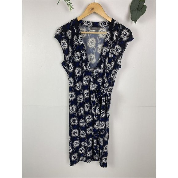Jacqui E Dresses & Skirts - Jacqui E Size M Women's Wrap Dress Blue Floral Sleeveless